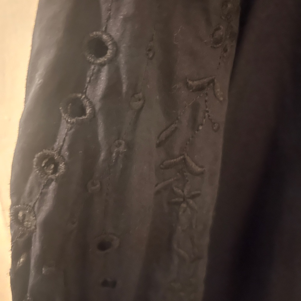 Peasant Style Boho Blouse - Picture 2 of 4